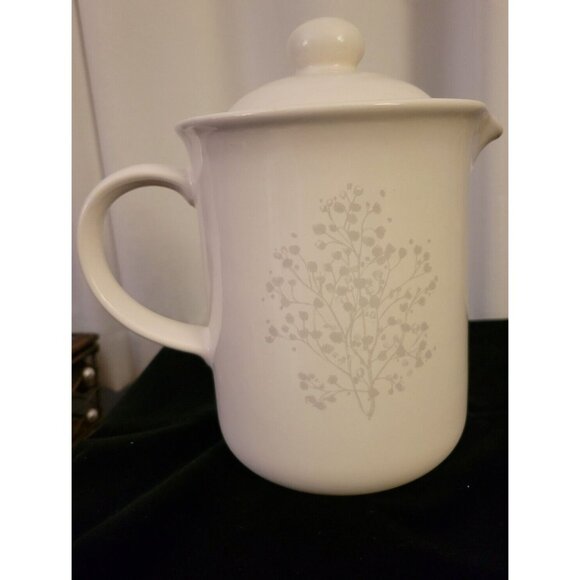 Pfaltzgraff White Nuance Collection 7" tall Coffee Pot 48 oz. Discontinued Piece - Picture 3 of 6